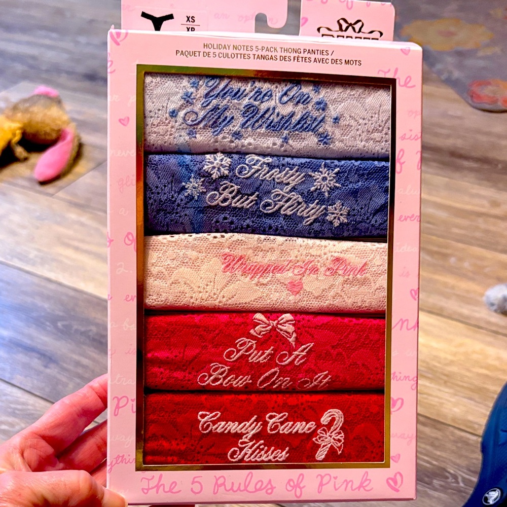 PINK Victoria's Secret Holiday Love Shack Panty Set - Red, Blue, Pink Sizze XS